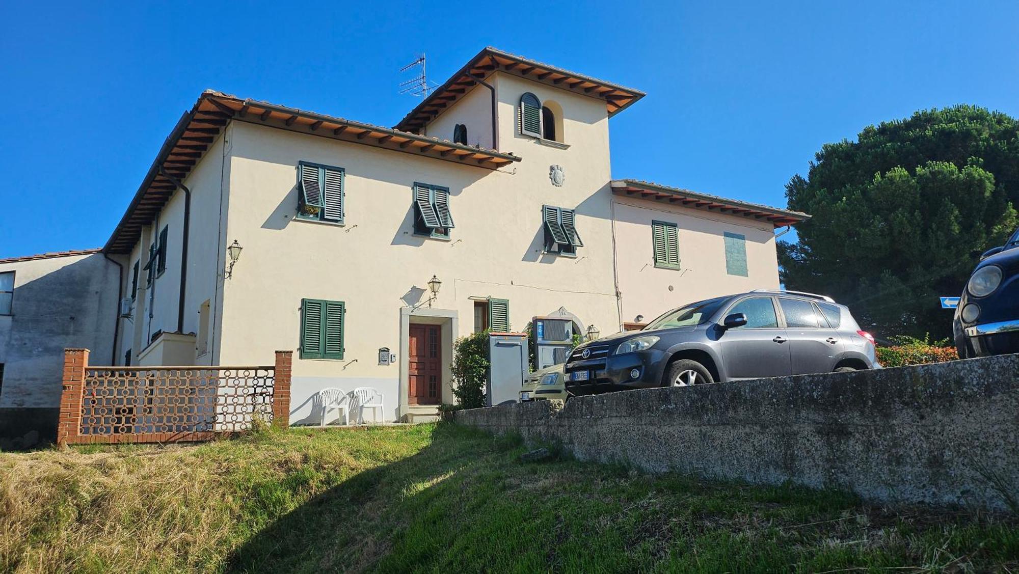 Appartamento Via Roma Castelnuovo D'elsa Extérieur photo